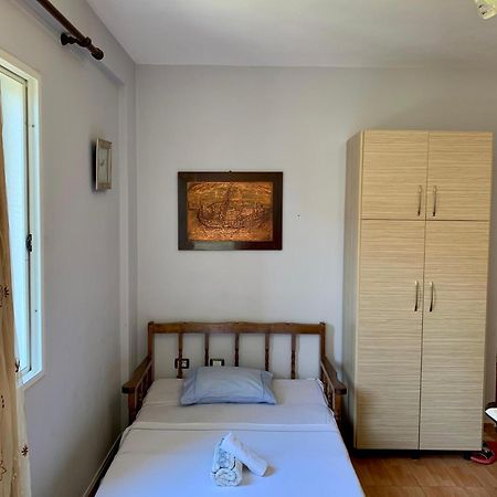 Gazi'S Apartament For Rent Golem  Esterno foto