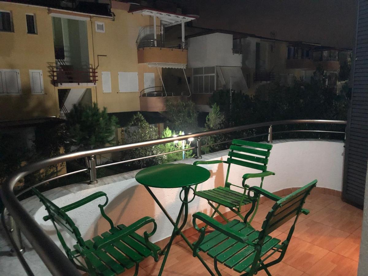 Gazi'S Apartament For Rent Golem  Esterno foto