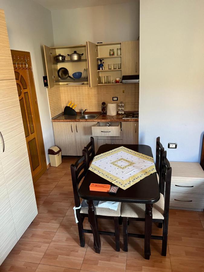 Gazi'S Apartament For Rent Golem  Esterno foto