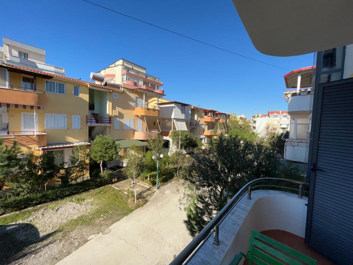 Gazi'S Apartament For Rent Golem  Esterno foto