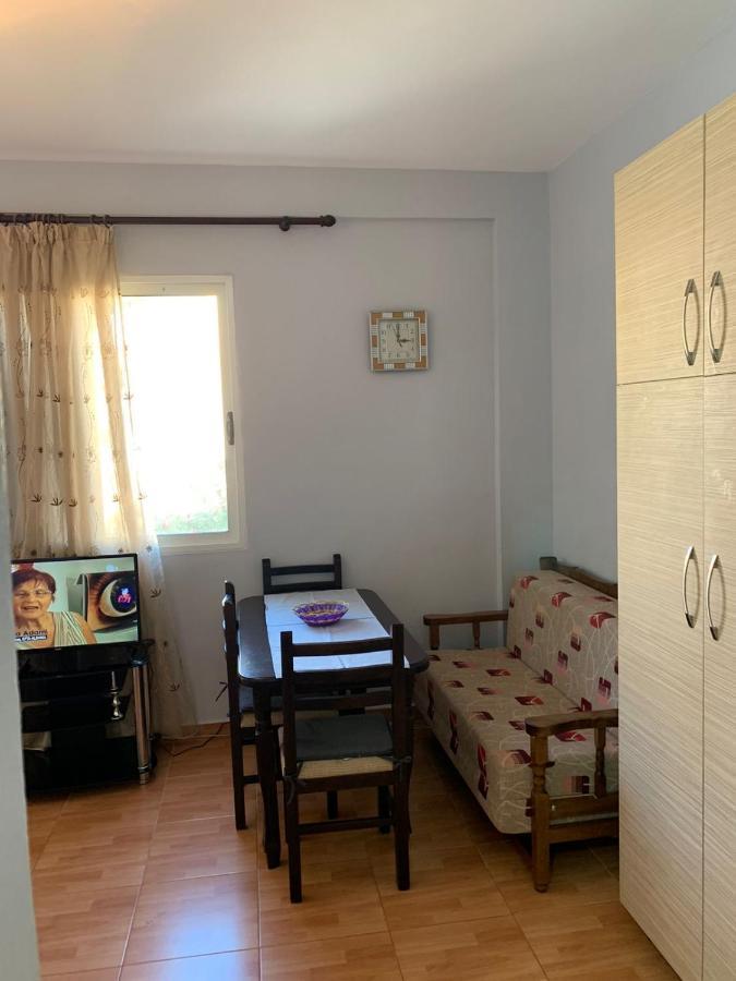 Gazi'S Apartament For Rent Golem  Esterno foto